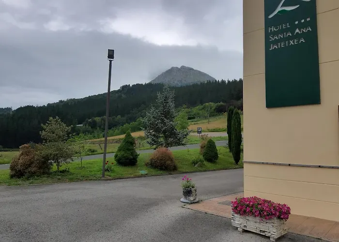 Отель Santa Ana 3*