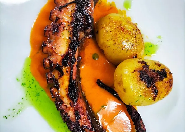 Отель Santa Ana